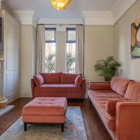 بيت للعطل Sycamore House *