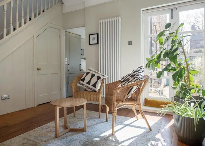 Sycamore House Дом отдыха *